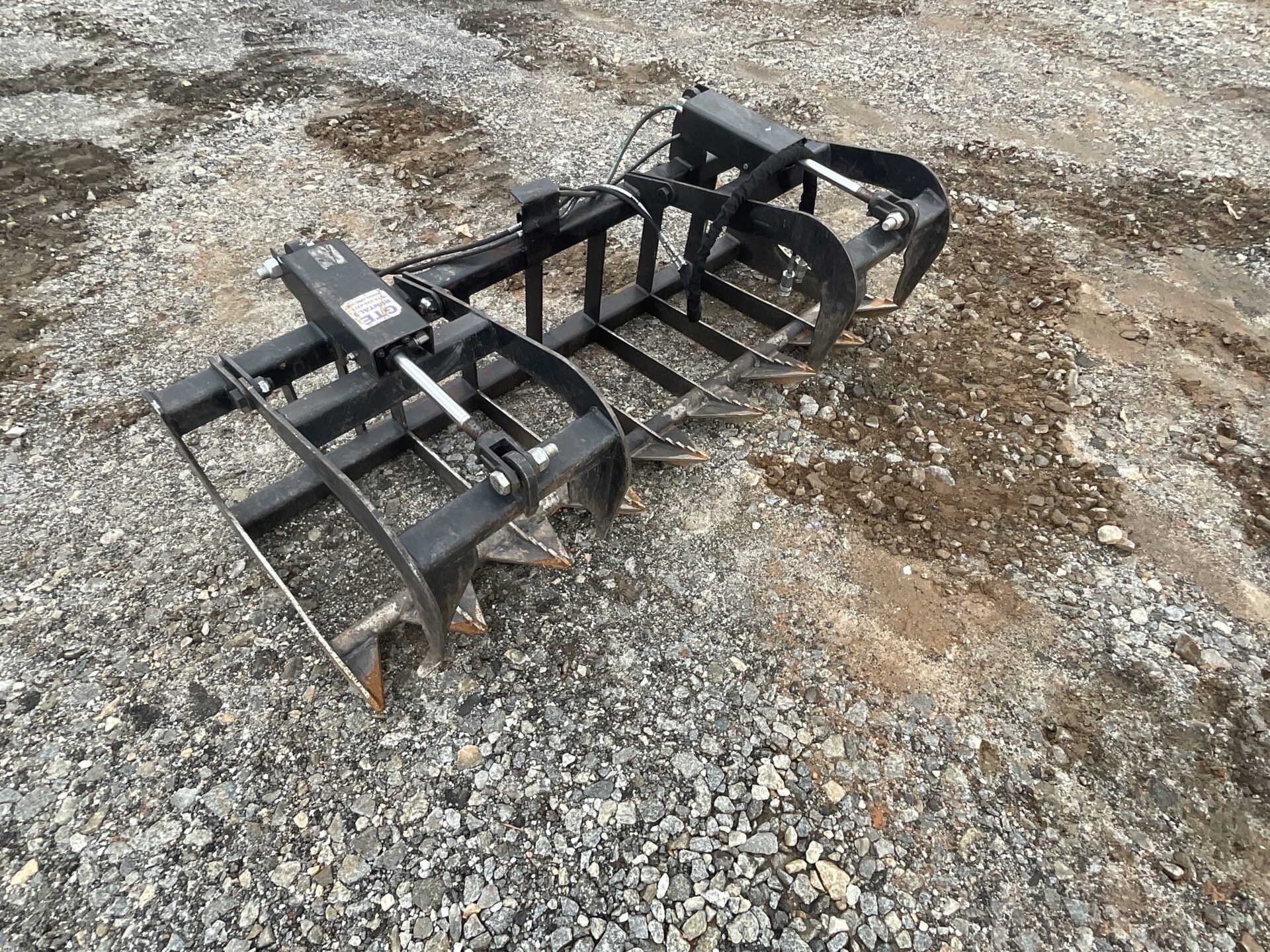 76_ Brush Grapple 76_ Brush Grapple
